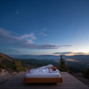 Dormir sous les étoiles : les plus beaux hébergements insolites en pleine nature
