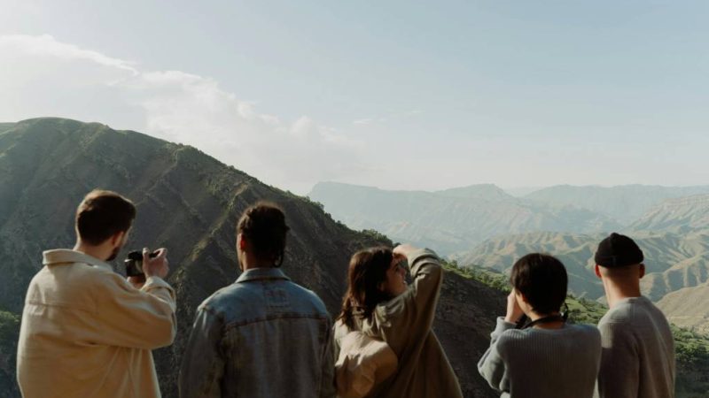 Vacances célibataires 45 55 ans : ces séjours thématiques qui cartonnent